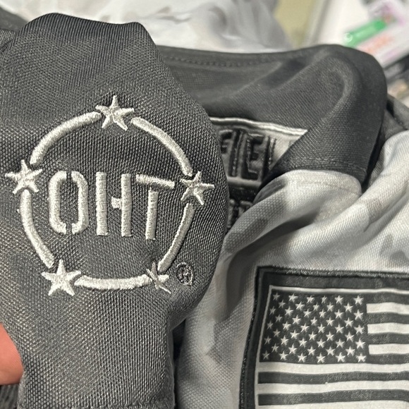 Springfield Thunderbirds AHL Boys Kids Youth Hockey Hoodie Sweatshirt - Picture 4 of 7